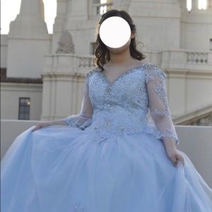 Baby Blue Quinceañera Dress./ Vestido de Quinceañera Azul Celeste